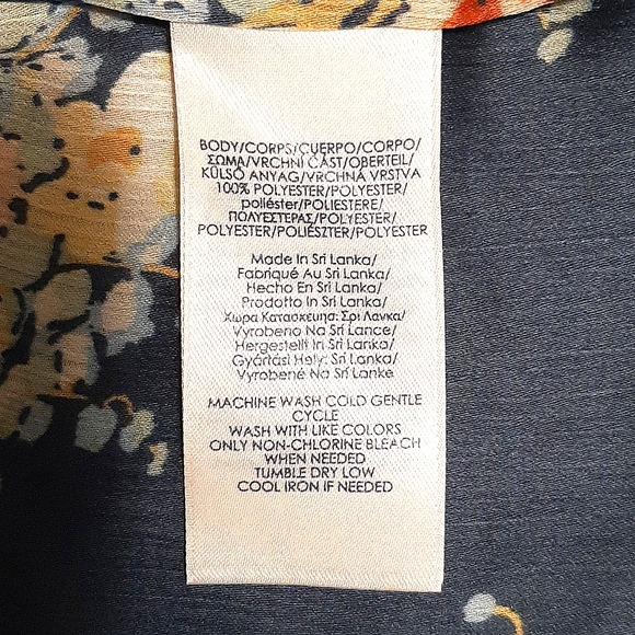 **3/$25** CHAPS Bohemian Blue Floral Blouse with Long Ruffled 3/4 Sleeves -Small - Picture 6 of 6